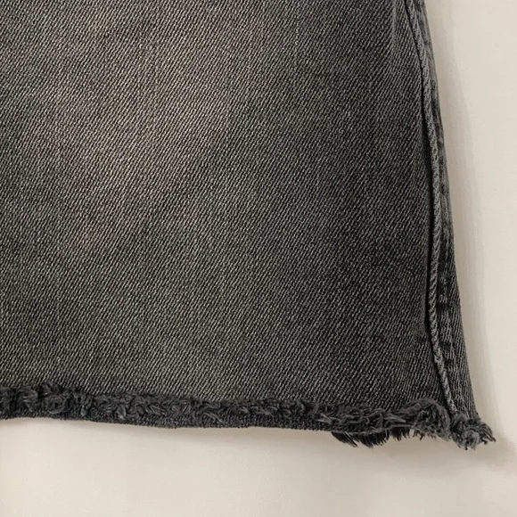 Women’s We The Free Black Denim Zipper Front Skirt Size 28 EUC - Picture 4 of 7